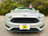 Used 2016 Ford Focus SE w/ SE Cold Weather Package image 4