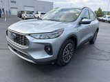 Used 2023 Ford Escape SE image 2