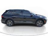 Used 2018 Volkswagen Tiguan SEL image 2