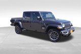 Certified 2020 Jeep Gladiator Overland image 3