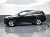 Certified 2017 Kia Sorento LX w/ LX Convenience Package image 4