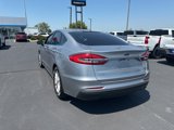 Used 2020 Ford Fusion SE image 5