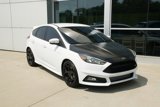 Used 2017 Ford Focus ST image 2
