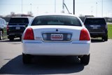 Used 2009 Lincoln Town Car Signature Limited image 4