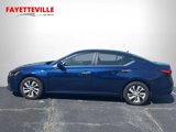 Used 2023 Nissan Altima 2.5 S image 2