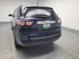 Used 2017 Chevrolet Traverse LT w/ Style and Technology Package image 6
