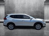 Used 2019 Nissan Rogue SV image 4