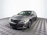 Used 2017 Nissan Altima 2.5 SV w/ Convenience Package image 4