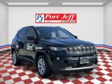 Used 2024 Jeep Compass Latitude image 3
