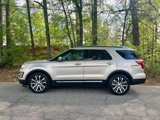 Used 2017 Ford Explorer Platinum image 2