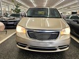 Used 2014 Chrysler Town & Country Touring-L w/ Driver Convenience Group image 2