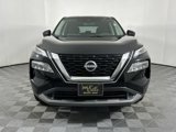Used 2023 Nissan Rogue SV image 2