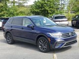 Used 2022 Volkswagen Tiguan SE image 3