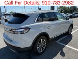 Used 2022 Lincoln Nautilus FWD w/ Premium Package image 5
