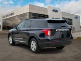 Used 2023 Ford Explorer XLT image 3