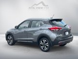 Used 2020 Nissan Kicks SR image 3