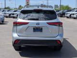 Used 2022 Toyota Highlander LE image 5