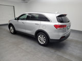 Used 2016 Kia Sorento LX w/ LX Convenience Package image 3