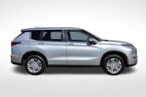 Used 2024 Mitsubishi Outlander ES image 3
