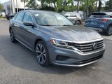 Used 2021 Volkswagen Passat 2.0T SE image 3