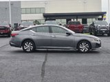 Used 2024 Nissan Altima 2.5 S image 3
