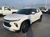 Used 2024 Chevrolet TrailBlazer LT w/ LT Cold Weather Package image 3