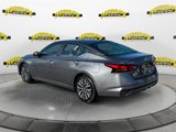 Used 2024 Nissan Altima 2.5 SV image 3