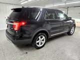Used 2016 Ford Explorer XLT w/ Equipment Group 202A image 2