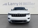 Certified 2020 Jeep Grand Cherokee Limited w/ Luxury Group II image 3