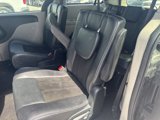 Used 2017 Dodge Grand Caravan SXT image 3