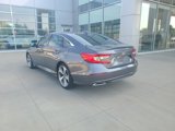 Used 2018 Honda Accord Touring image 5