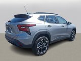 New 2025 Chevrolet Trax RS w/ Sunroof Package image 3