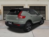 Certified 2022 Volvo XC40 P8 Recharge Plus image 4