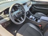 Used 2023 Jeep Grand Cherokee Altitude image 3