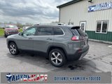 Used 2019 Jeep Cherokee Limited image 3