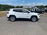 New 2025 Jeep Compass Latitude image 4