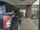 Used 2022 Chevrolet Tahoe LT w/ Luxury Package image 4