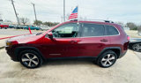 Used 2019 Jeep Cherokee Limited image 2