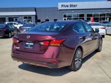 Used 2023 Nissan Altima 2.5 SV image 2