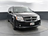 Used 2019 Dodge Grand Caravan SXT image 3