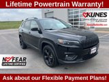 Used 2020 Jeep Cherokee Latitude Plus image 2