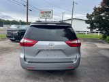 Used 2015 Toyota Sienna XLE image 3