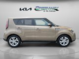 Used 2015 Kia Soul + image 5