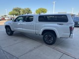 Used 2022 Toyota Tacoma TRD Sport image 3