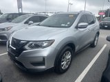 Used 2018 Nissan Rogue SV image 2