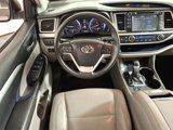 Used 2016 Toyota Highlander XLE image 2