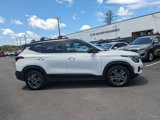 Used 2023 Kia Seltos S image 3