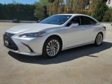 Used 2022 Lexus ES 300h w/ Luxury Package image 3