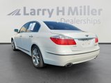Used 2011 Hyundai Genesis 4.6 image 3