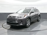 Used 2018 Toyota Highlander Limited Platinum image 3